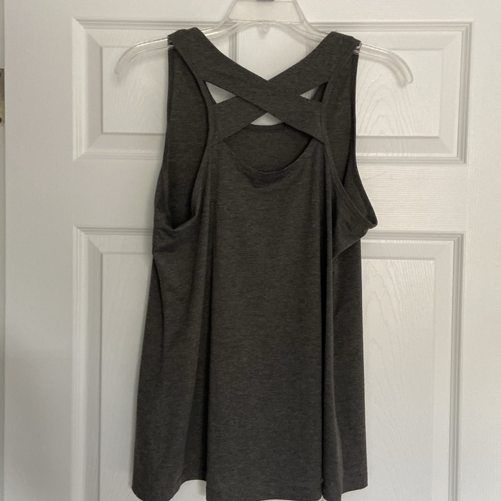 Danskin Now tank top size large